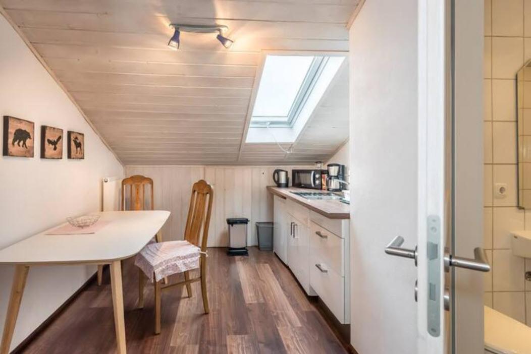 Modernes Apartment Zum Wohlfuehlen Kolbermoor Exterior foto